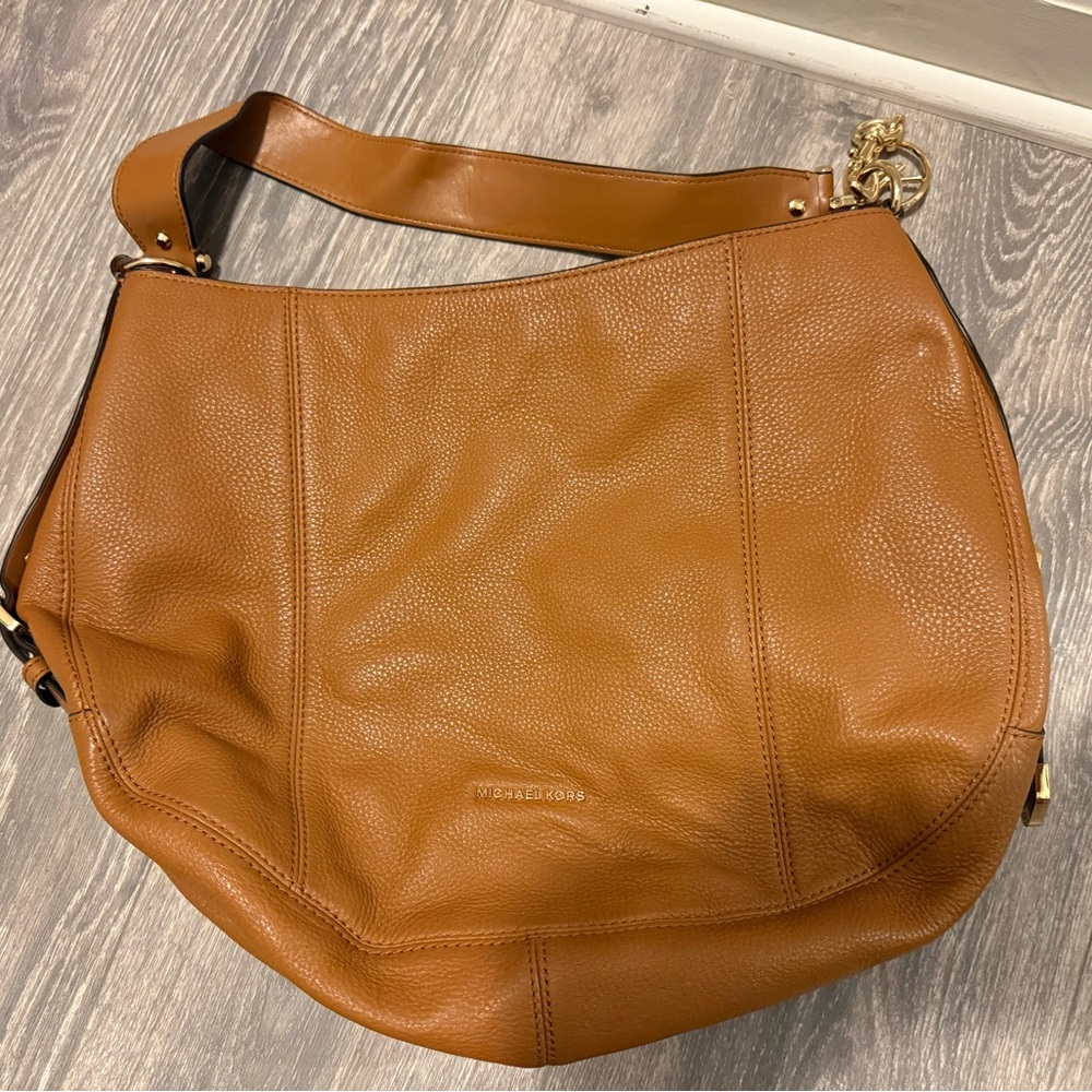 Michael Kors hobo tote luggage color Leather Shoulder Bag - Picture 4 of 8